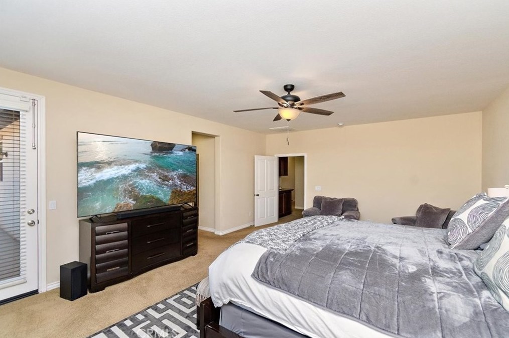 16352 Sierra Heights Dr, Riverside CA  92503-8457 exterior