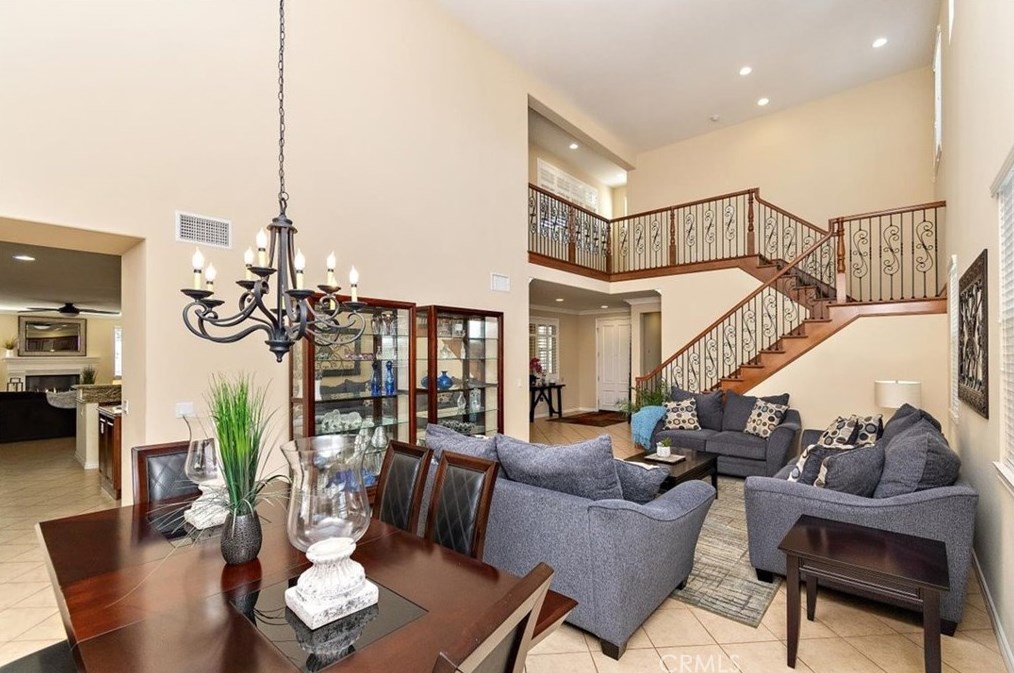 16352 Sierra Heights Dr, Riverside CA  92503-8457 exterior