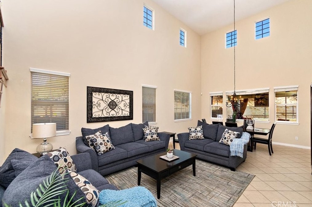 16352 Sierra Heights Dr, Riverside CA  92503-8457 exterior