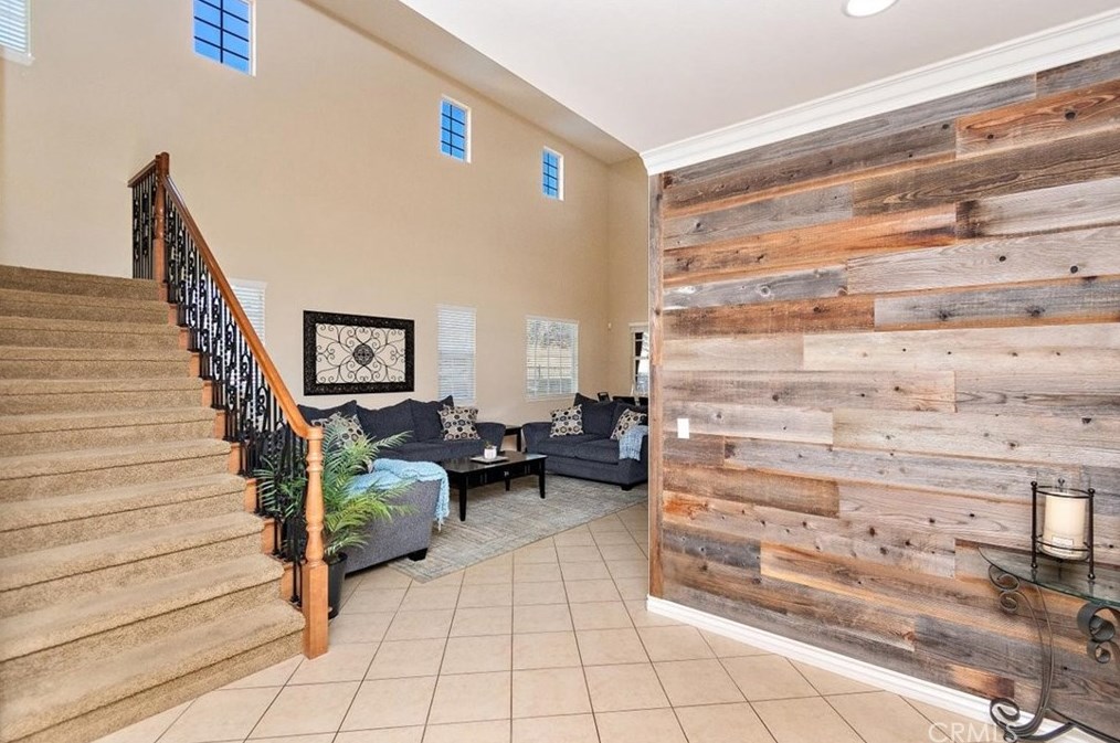 16352 Sierra Heights Dr, Riverside CA  92503-8457 exterior