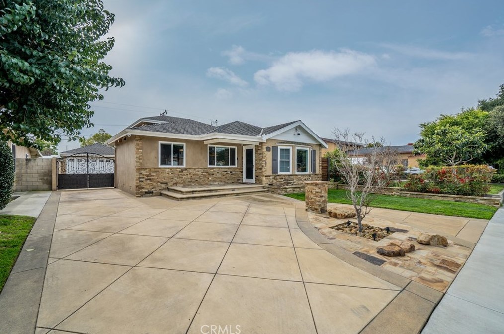 1222 W Chestnut Ave, Santa Ana, CA 92703