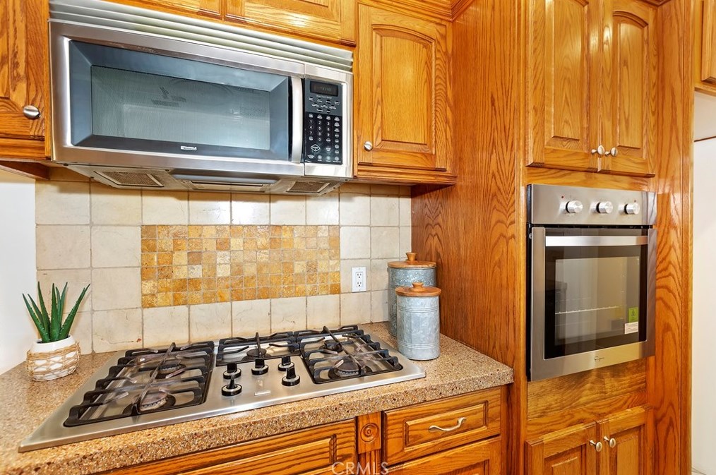 8739 California Ave, Riverside CA  92503-3324 exterior