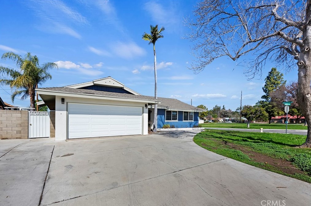 8739 California Ave, Riverside, CA 92503-3324
