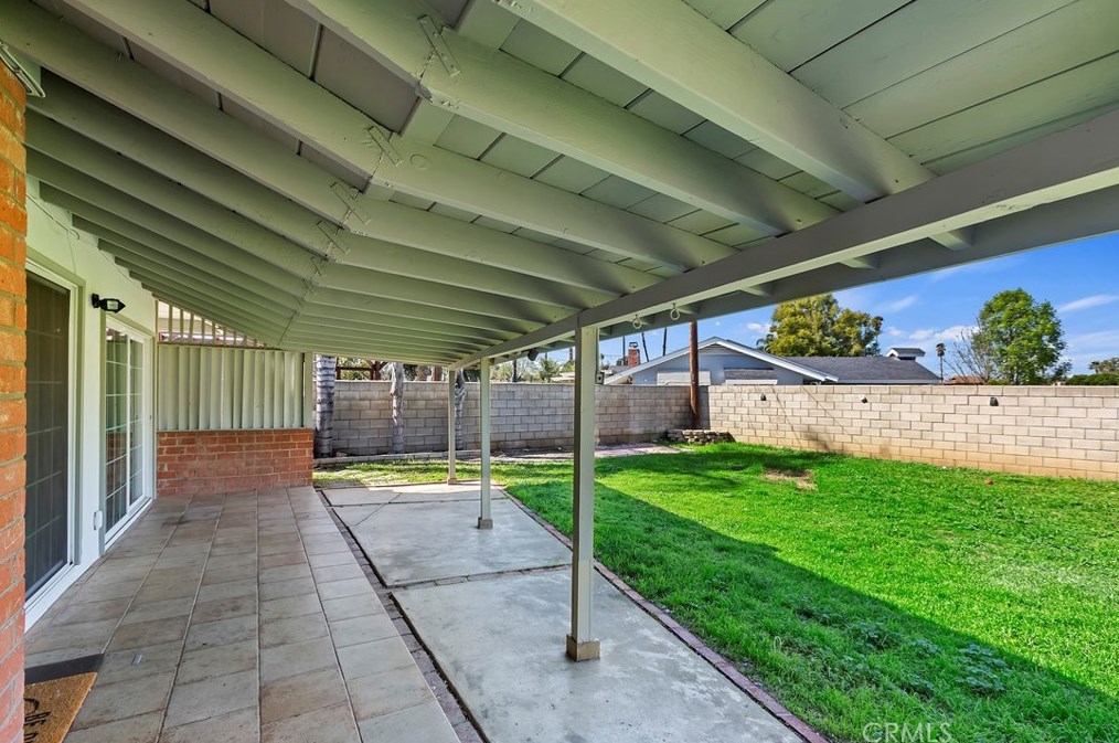 8739 California Ave, Riverside CA  92503-3324 exterior