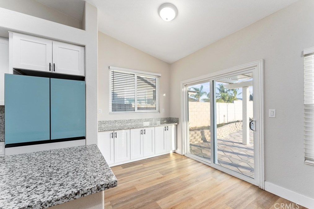 14941 Preston Dr, Fontana CA  92336-5506 exterior