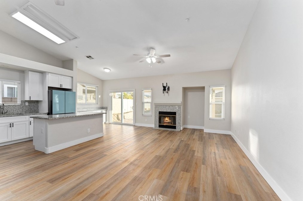 14941 Preston Dr, Fontana CA  92336-5506 exterior