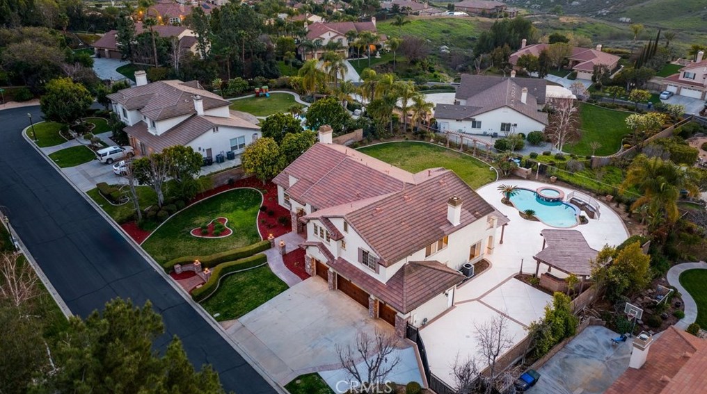 7449 Chateau Ridge Ln, Riverside CA  92506-7548 exterior