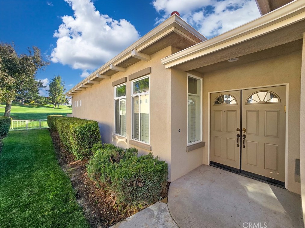1527 Upland Hills Dr, Upland, CA 91784-9170