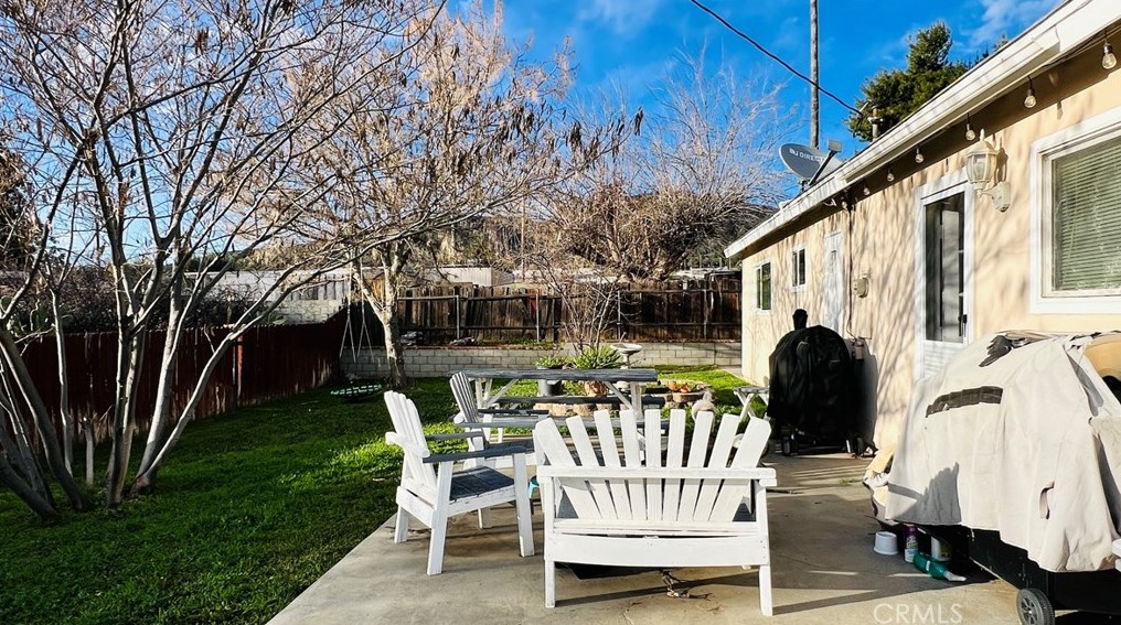 10029 Nancy Ave, Beaumont CA  92223-4122 exterior