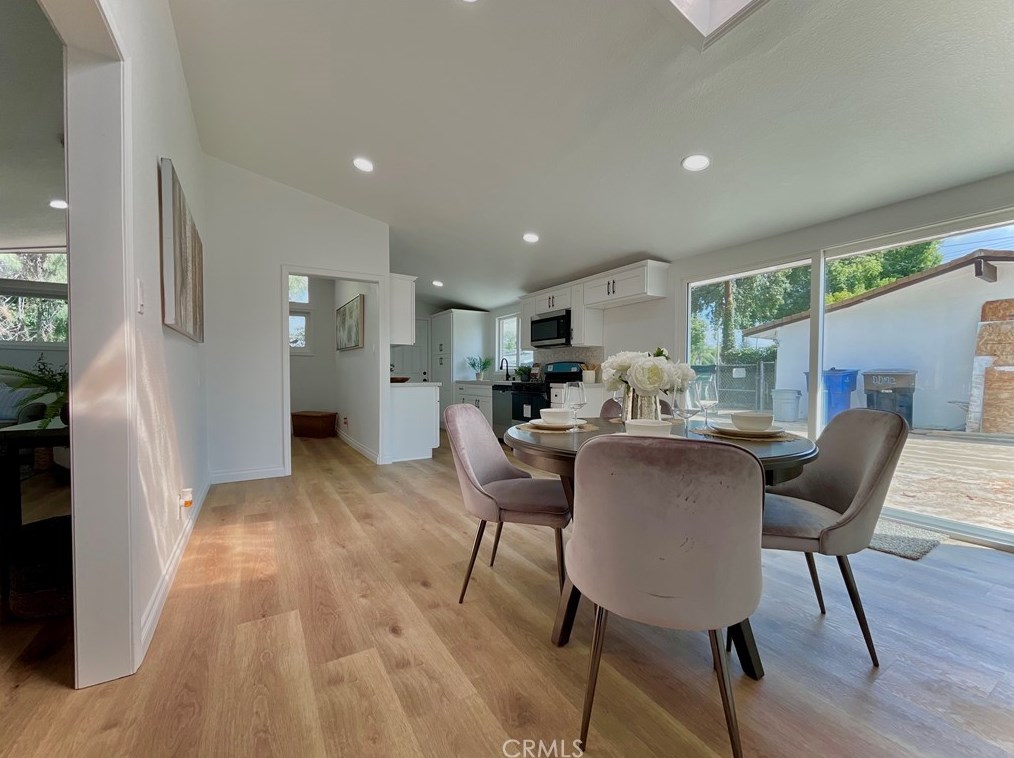 6810 El Cajon Dr, Riverside CA  92504-2006 exterior