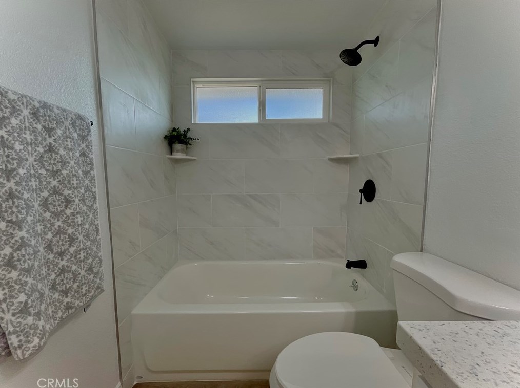 6810 El Cajon Dr, Riverside CA  92504-2006 exterior