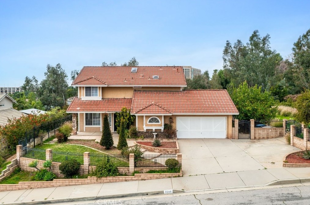 3166 Indian Canyon Ct, Highland, CA 92346