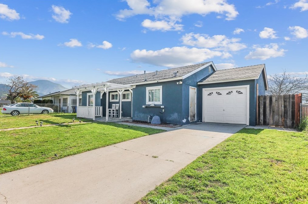 1249 E 33rd St, San Bernardino, CA 92404