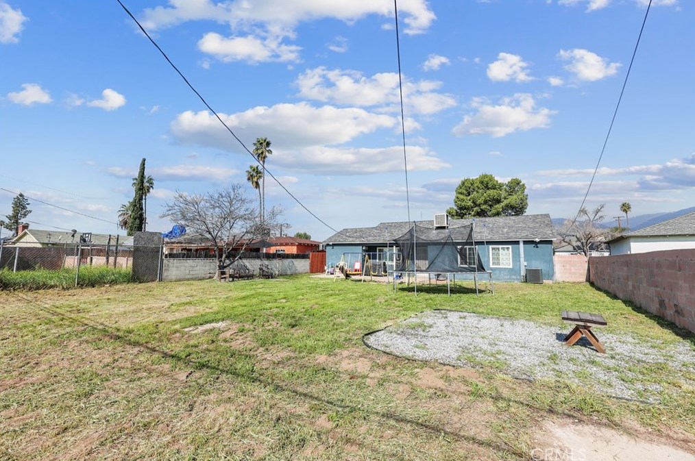 1249 33rd St, San Bernardino CA  92404-2603 exterior