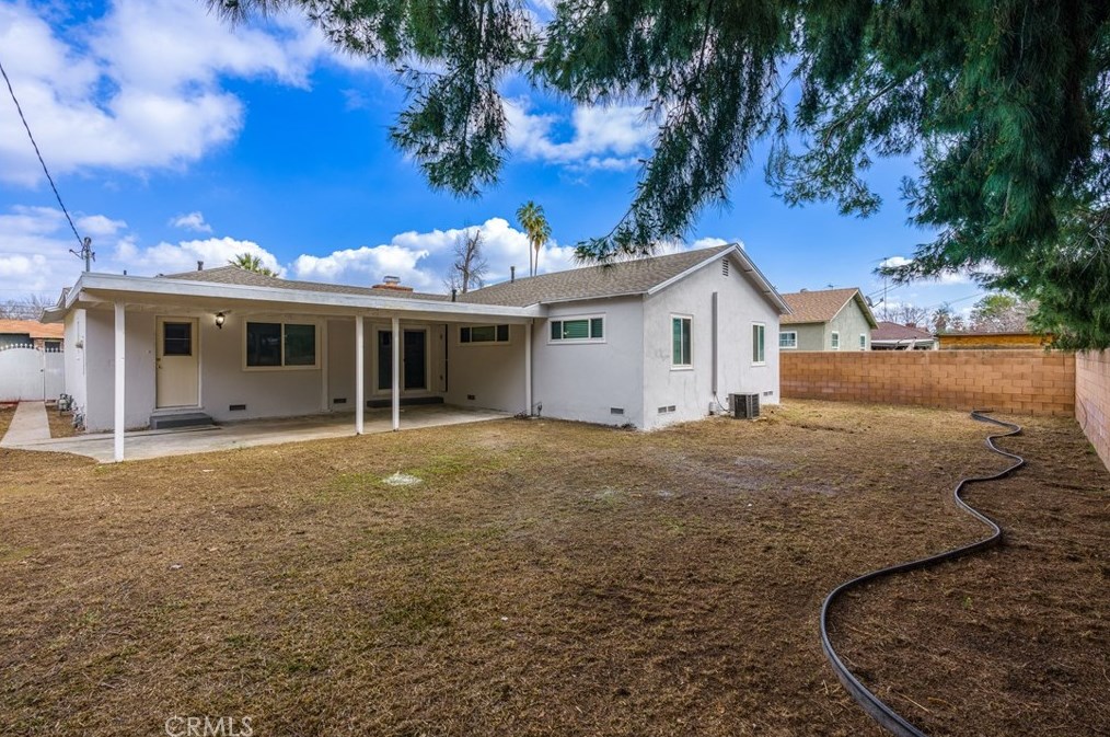 2487 7th St, San Bernardino CA  92410-1113 exterior