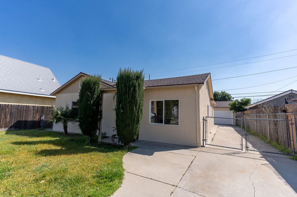 732 E El Morado Ct, Ontario, CA 91764