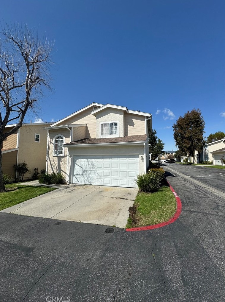 12325 Sweetbriar Ln, Los Angeles, CA 91331