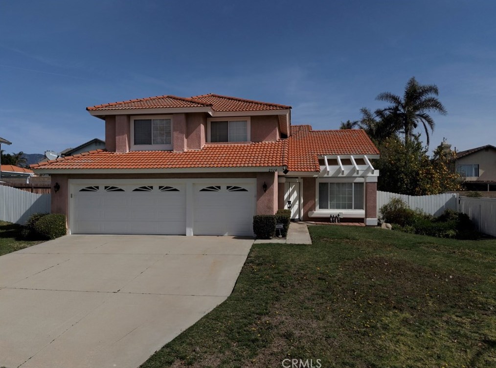 2510 W Autumn Mist Dr, Rialto, CA 92377