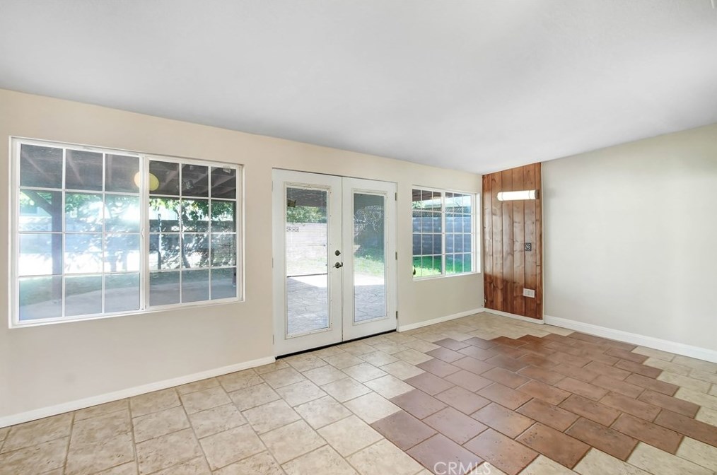 348 39th St, San Bernardino CA  92404-1742 exterior