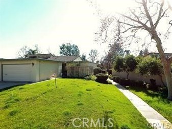 418 Champlain Dr, Claremont, CA 91711-2753