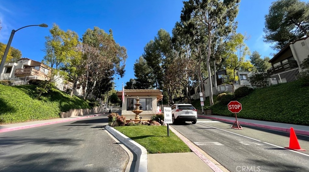 22733 Lakeway Dr, Pomona CA  91765-4130 exterior