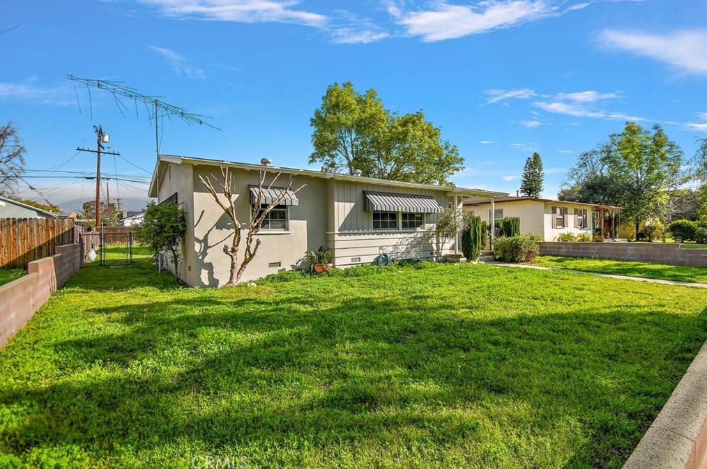 667 W Arrow, Upland, CA 91786
