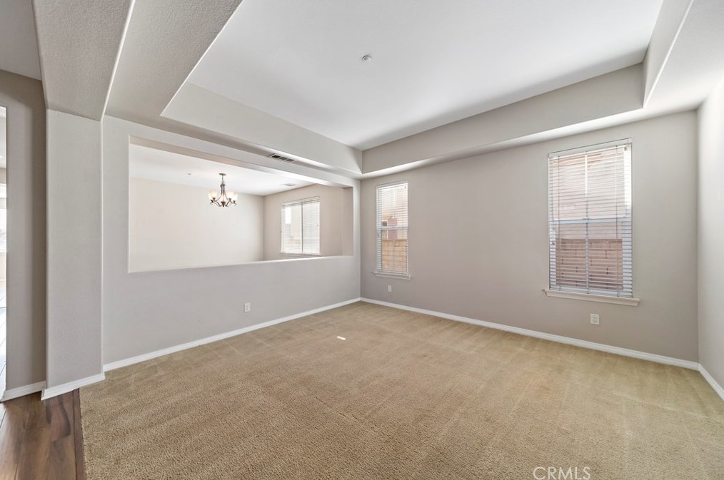 5055 Glenwood Ave, Fontana CA  92336-0765 exterior