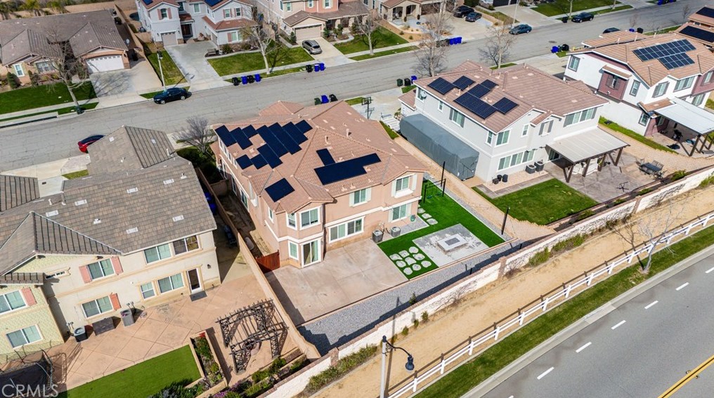 5055 Glenwood Ave, Fontana CA  92336-0765 exterior