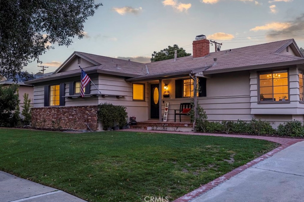 1452 Wells Ave, Claremont, CA 91711