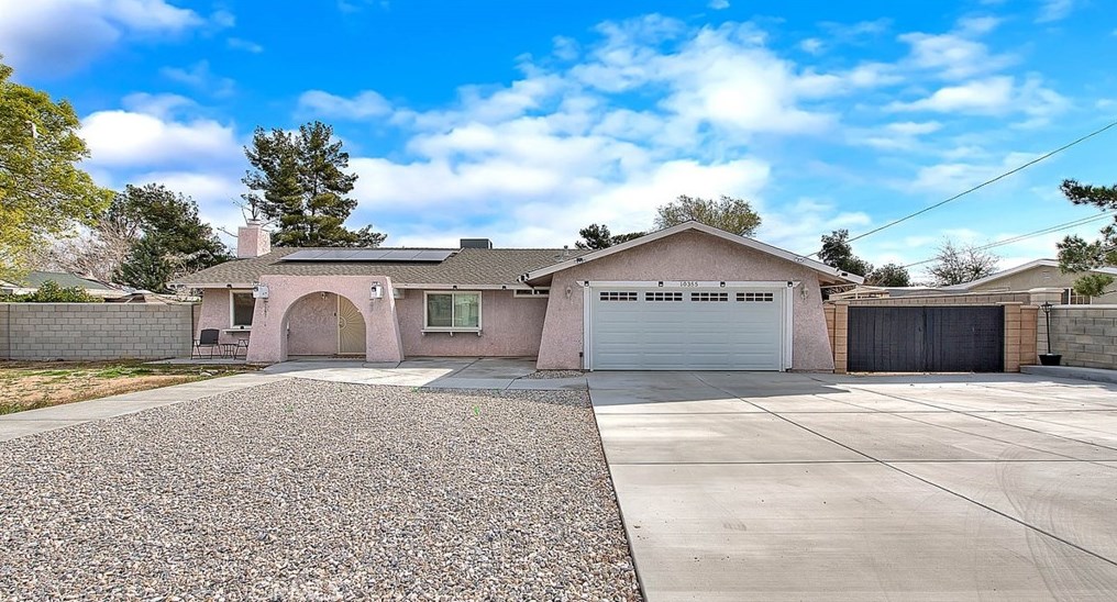 10355 Victor Ave, Hesperia CA  92345-2723 exterior