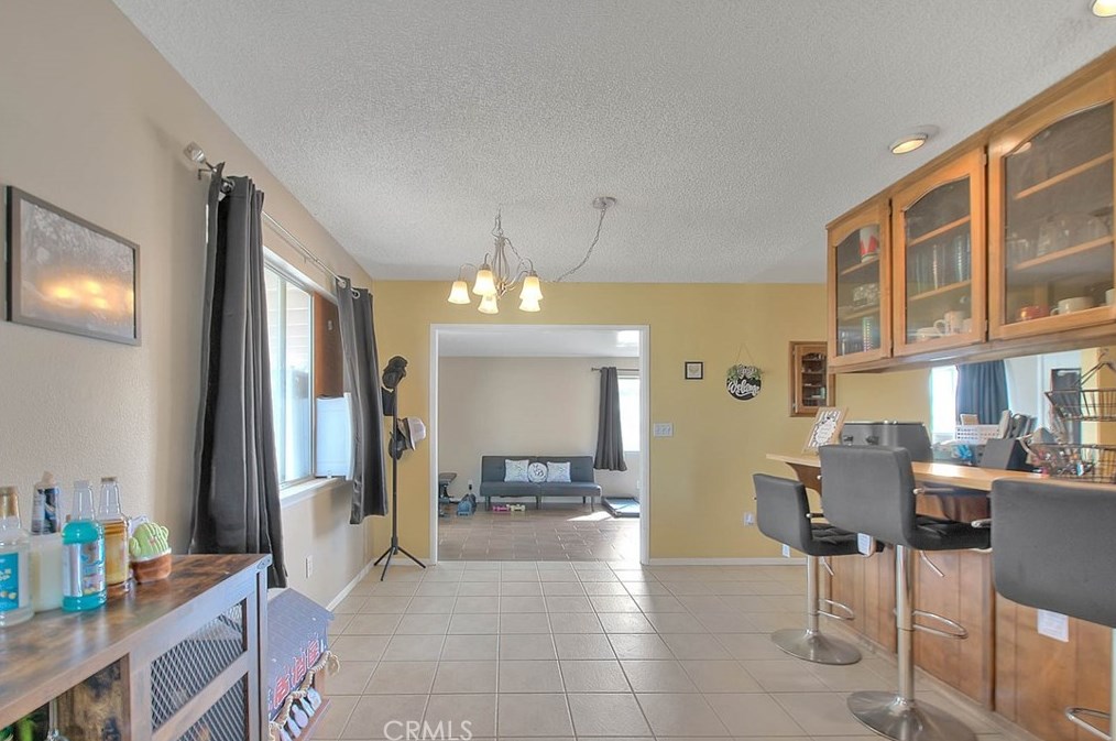 10355 Victor Ave, Hesperia CA  92345-2723 exterior