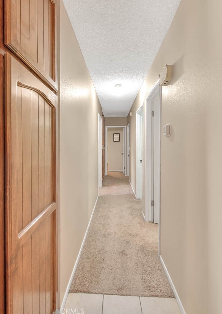 10355 Victor Ave, Hesperia CA  92345-2723 exterior