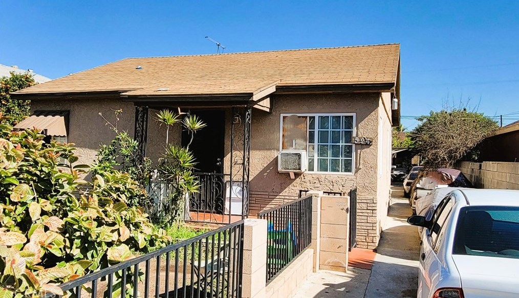 522 Simmons Ave, Los Angeles, CA 90022-2732