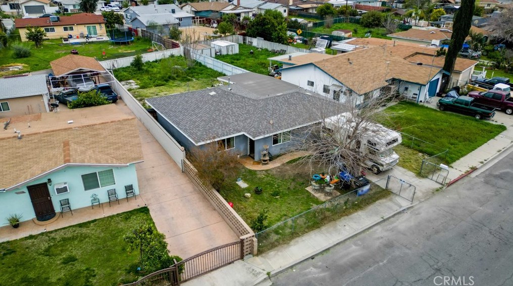556 E 2nd St, San Jacinto, CA 92583