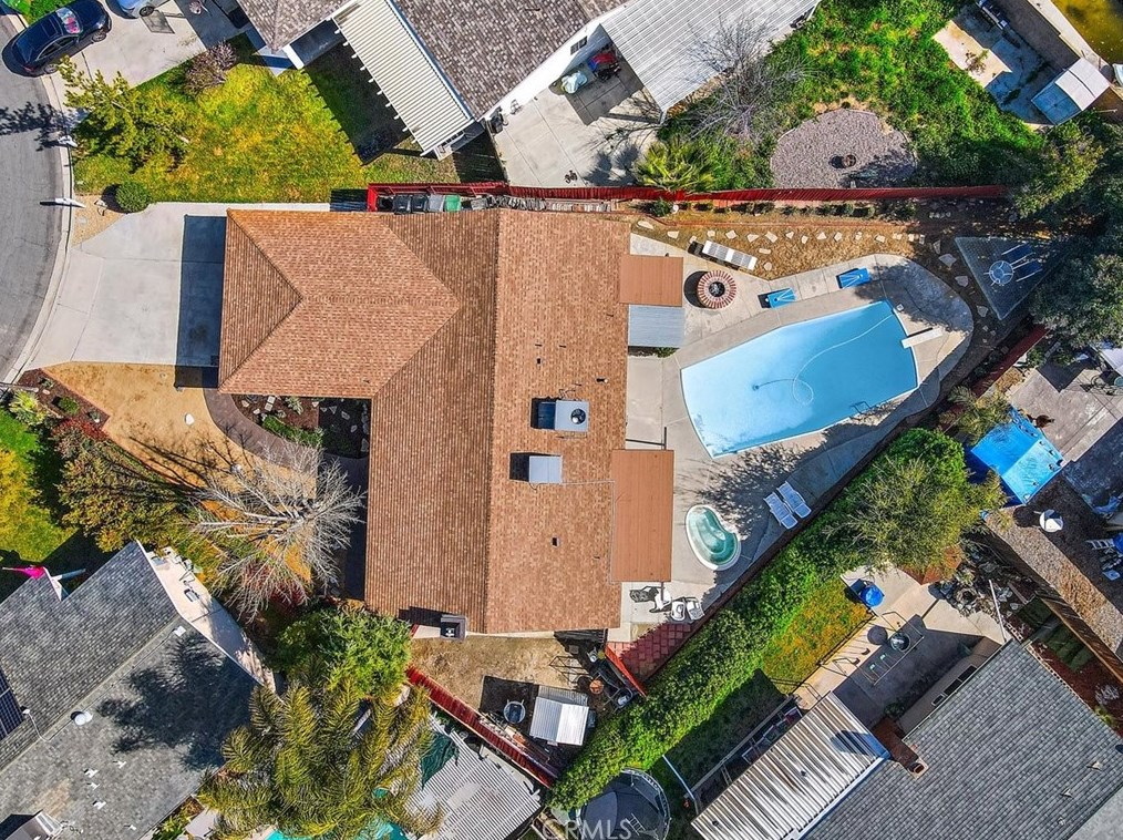 27195 Orangemont Way, Hemet CA  92544-8308 exterior