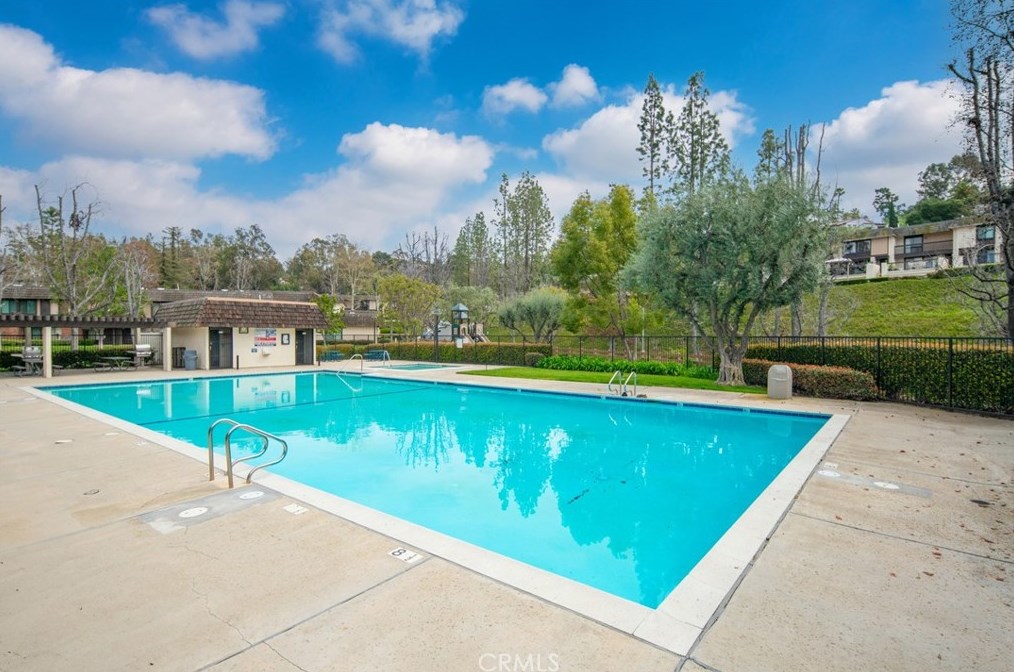 732 Knollwood Ln, San Dimas CA  91773-3617 exterior