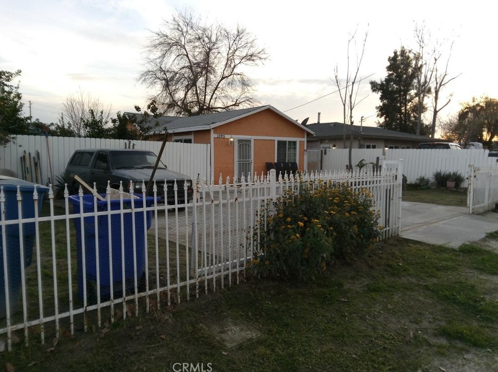 1095 Hope, San Bernardino, CA 92408