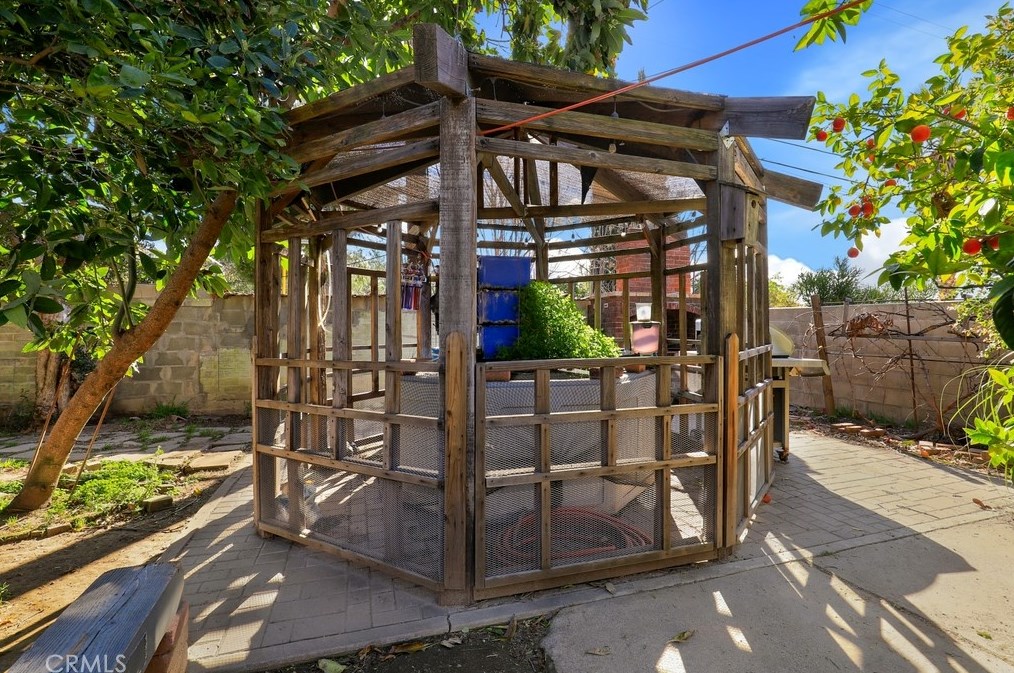 2895 Serrano Rd, San Bernardino CA  92405-3050 exterior