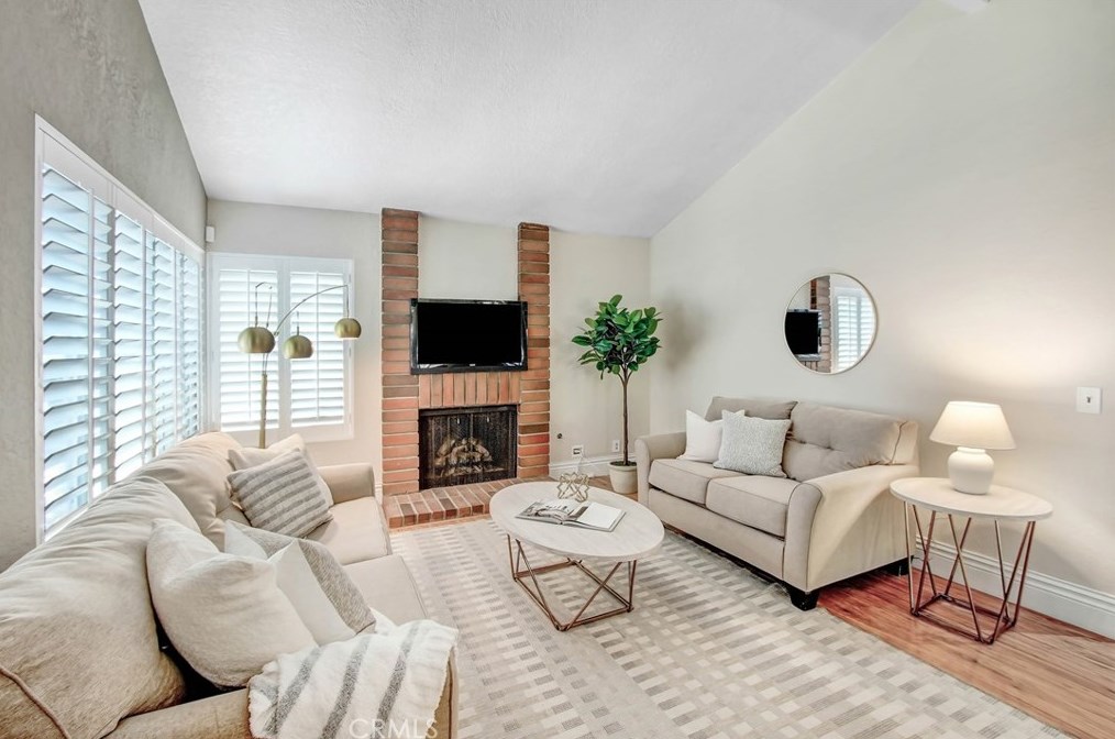 681 Windham Dr, Claremont CA  91711-3551 exterior