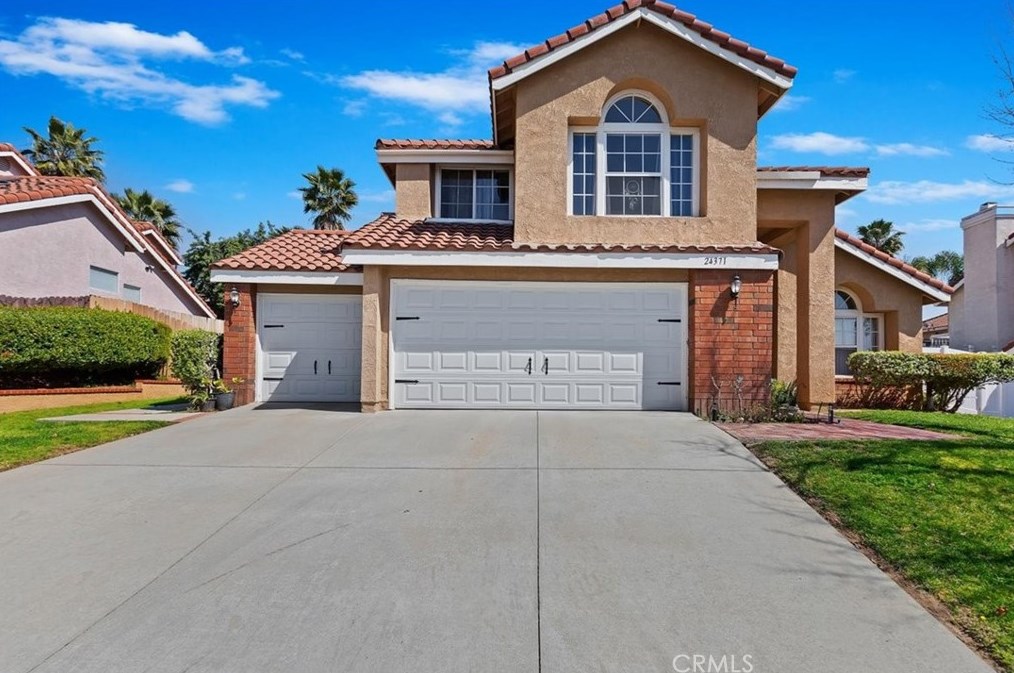 24371 Old Country Rd, Moreno Valley CA  92557-4008 exterior