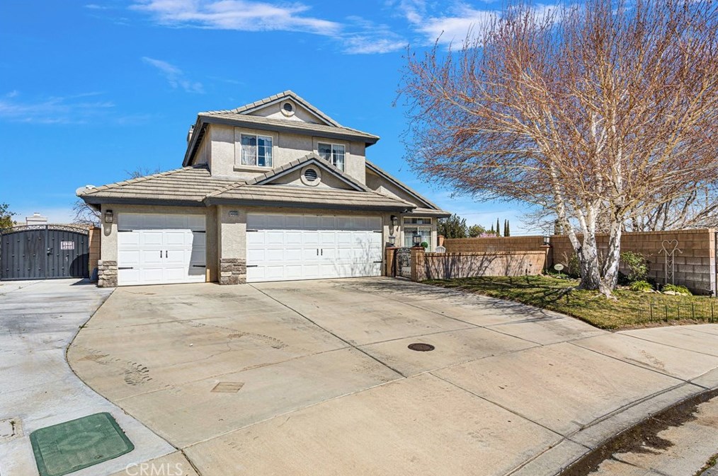 14490 Nantucket St, Hesperia, CA 92344