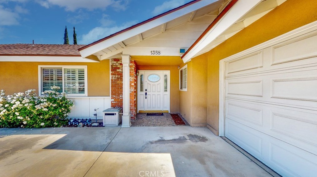 1358 Edgefield St, Upland CA  91786-3444 exterior