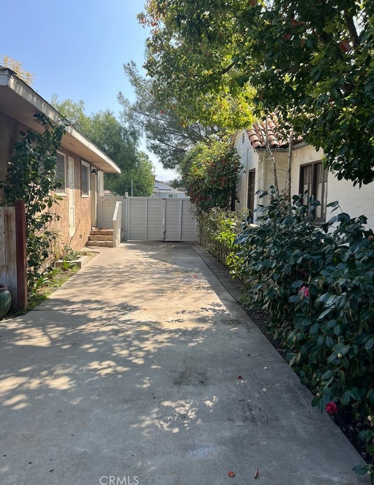 3344 Sierra Way, San Bernardino CA  92405-2546 exterior