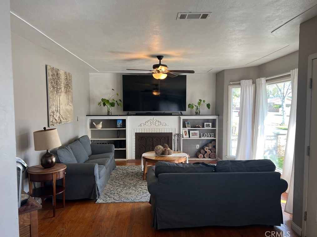 3344 Sierra Way, San Bernardino CA  92405-2546 exterior