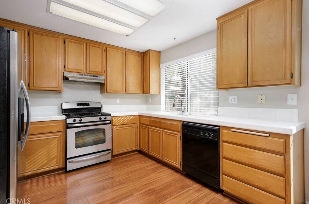 45508 Fairbanks Ave, Lancaster CA  93534-1392 exterior