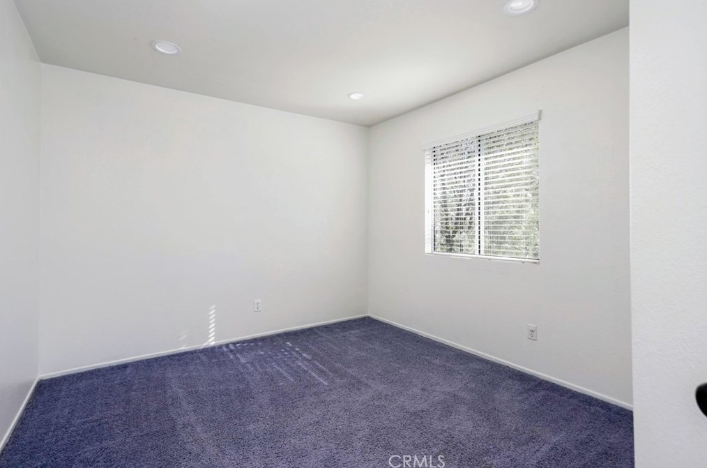 45508 Fairbanks Ave, Lancaster CA  93534-1392 exterior