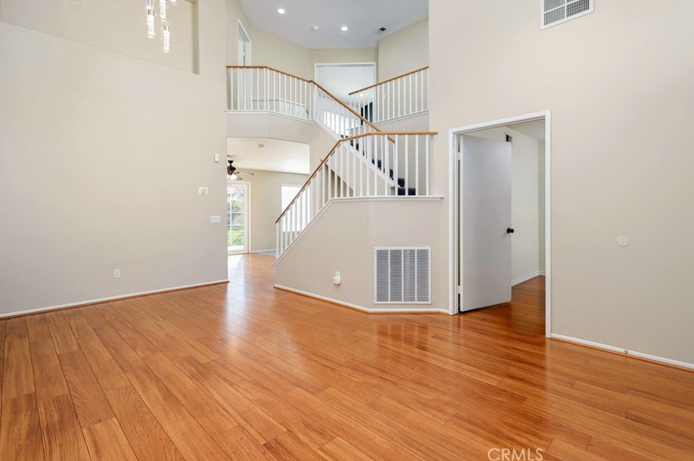 45508 Fairbanks Ave, Lancaster CA  93534-1392 exterior