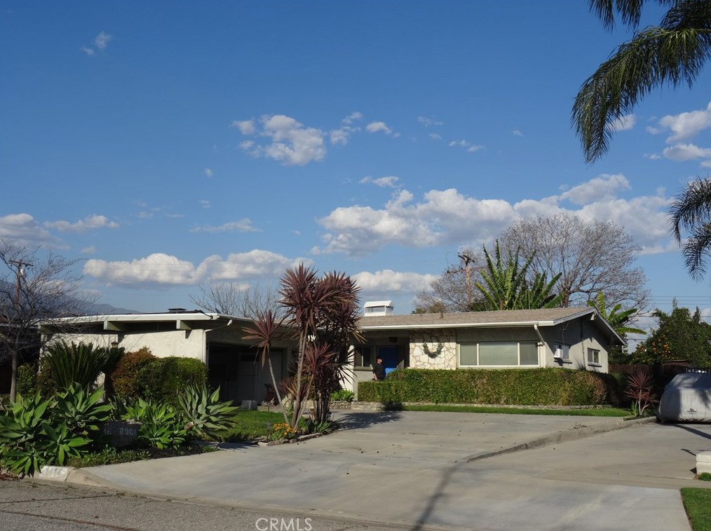 1414 Francis Ave, Upland, CA 91786-2342
