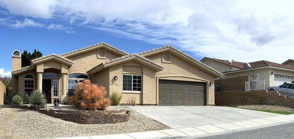 67954 Alexandria Ct, Desert Hot Springs, CA 92240-6895