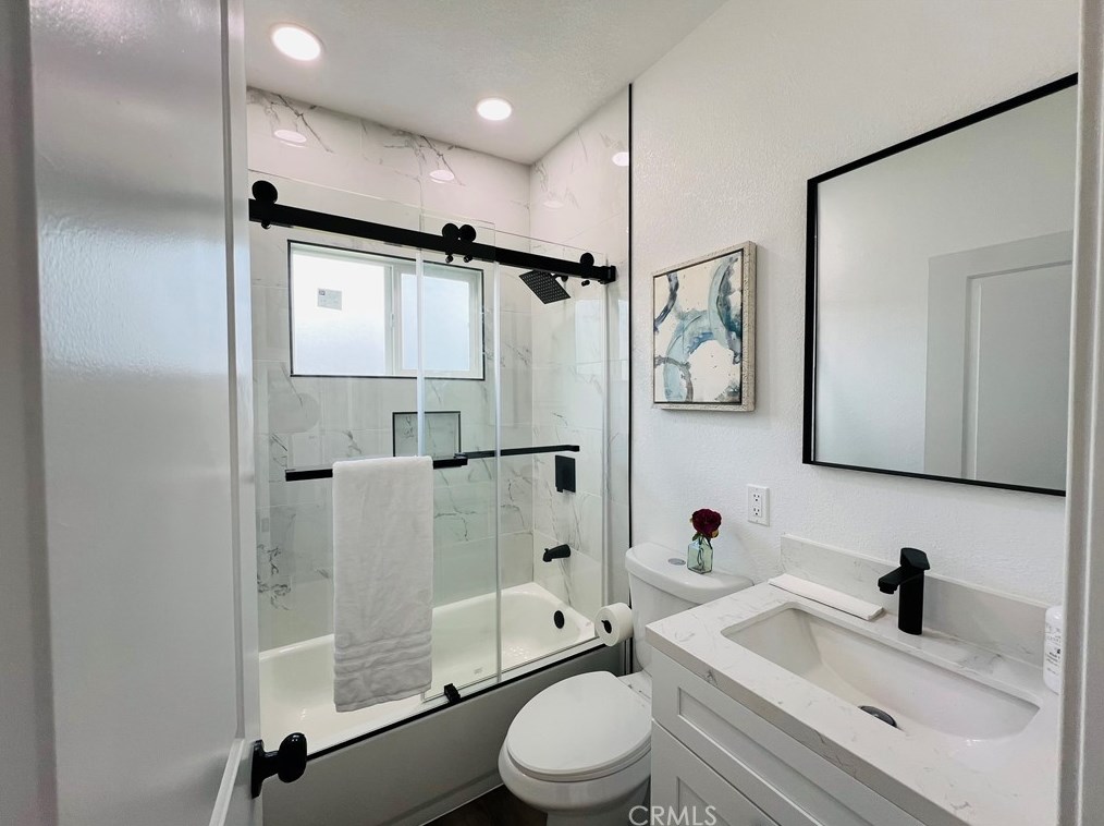 3941 Dwiggins St, Los Angeles CA  90063-1715 exterior
